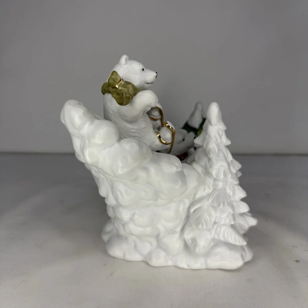 2002 Grandeur Noel Ceramic Christmas Figurine Bear Cubs Snow Holiday Decor‎